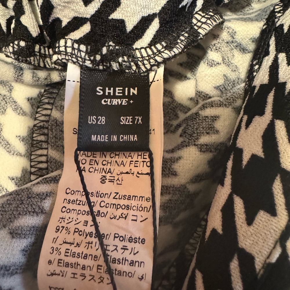 Houndstooth Black and White Mini Skirt - Picture 3 of 7